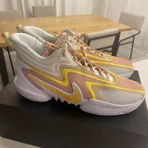 Nike Cosmic Unity 2 Off White Grey Ghost tennis Shoes size 11 men’s